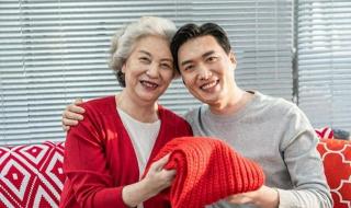 晚上喝多了结果跟女儿